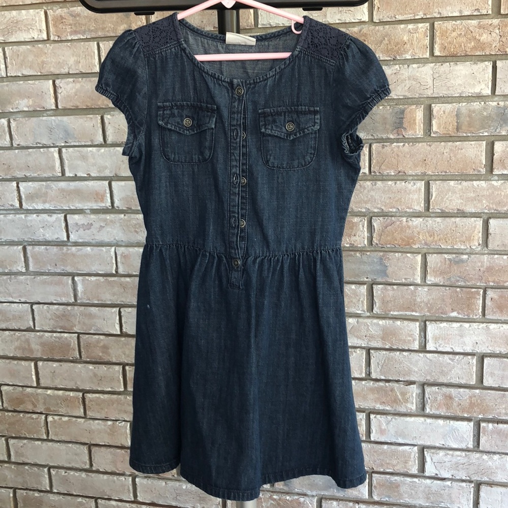 👧🏻CRAZY 8 Light Denim cap sleeve dress Size 8👗